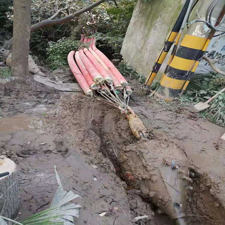 湖州武汉卷帘门拖拉管